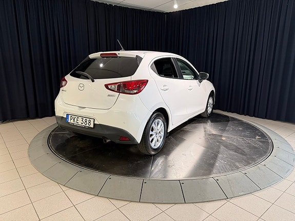 Mazda 2 6 of 12