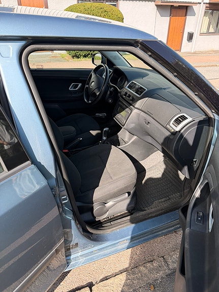 Skoda Fabia 4 of 6