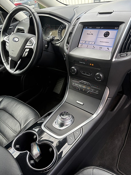 Ford Galaxy 14 of 20