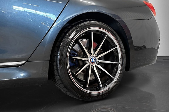 BMW 740d 28 of 29