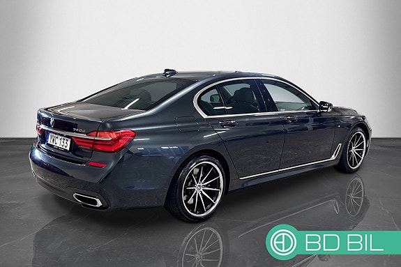 BMW 740d 4 of 29
