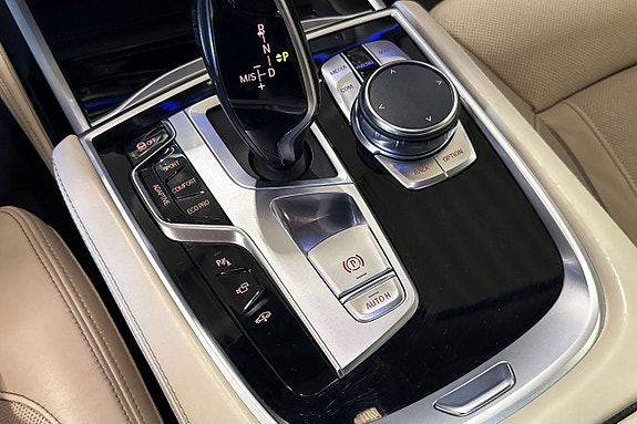 BMW 740d 21 of 29