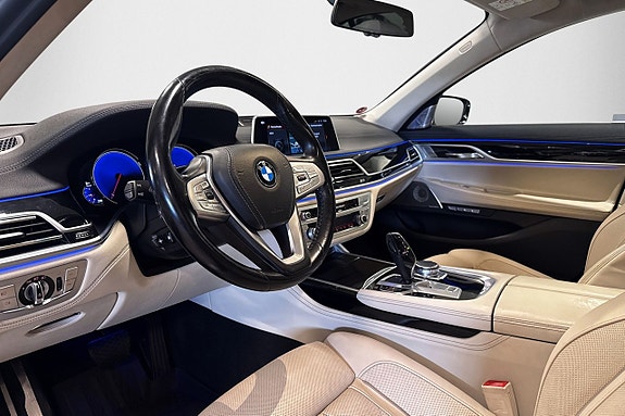 BMW 740d 8 of 29