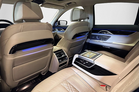 BMW 740d 12 of 29