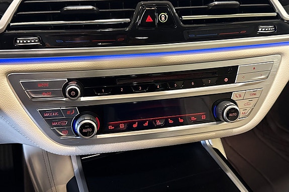 BMW 740d 22 of 29