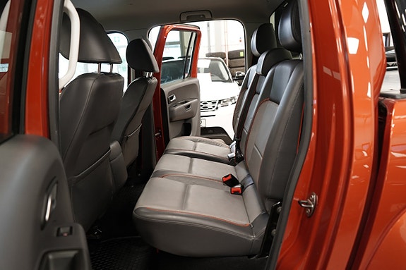 Volkswagen Amarok 15 of 23