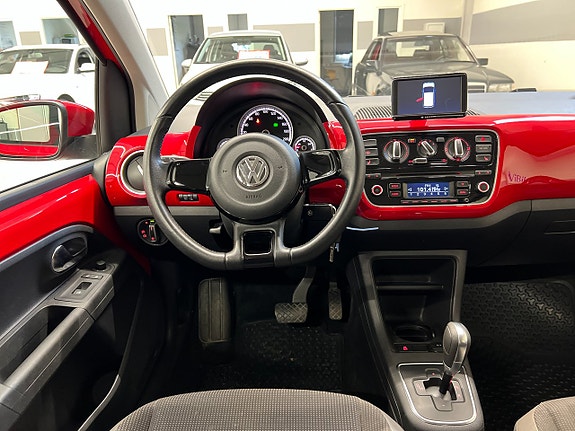 Volkswagen UP! 12 of 21