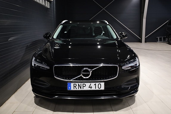 Volvo V90 2 of 13