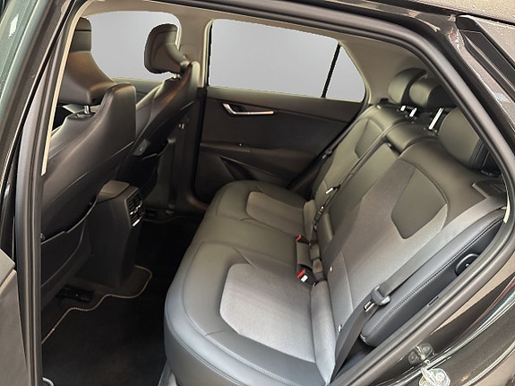 Kia Niro 9 of 19