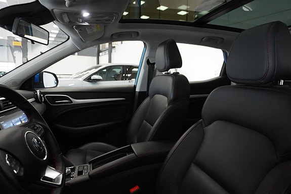 MG ZS 7 of 10