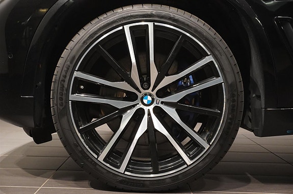 BMW X5 7 of 19