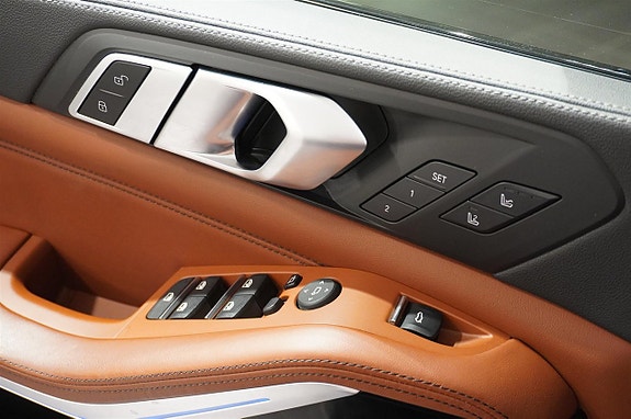 BMW X5 13 of 19