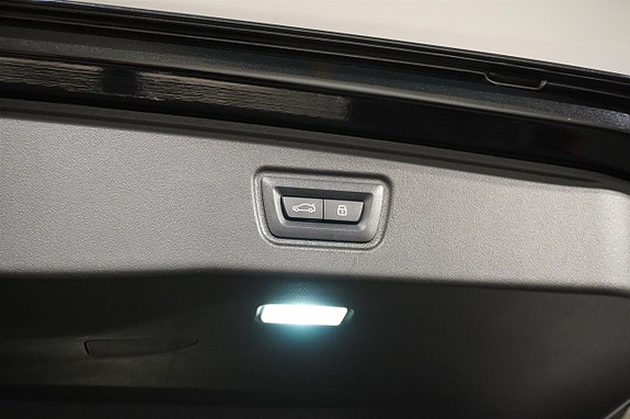 BMW i5 17 of 19