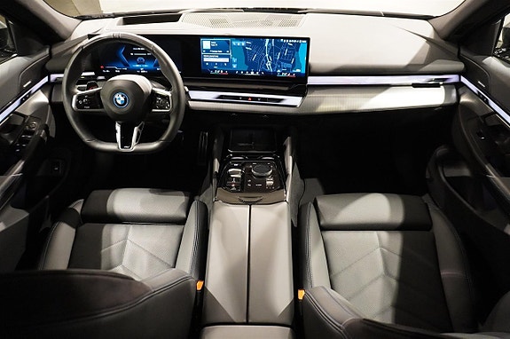 BMW i5 10 of 19