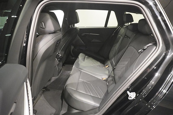 BMW i5 5 of 19