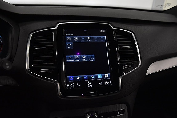Volvo XC90 22 of 26