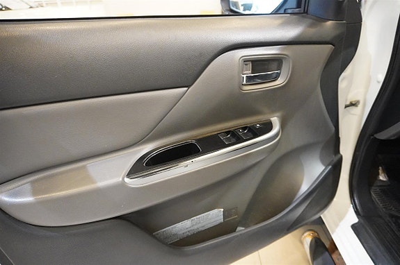 Mitsubishi L200 14 of 21