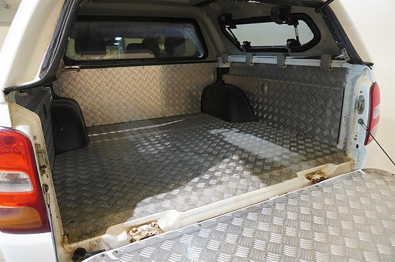 Mitsubishi L200 8 of 21