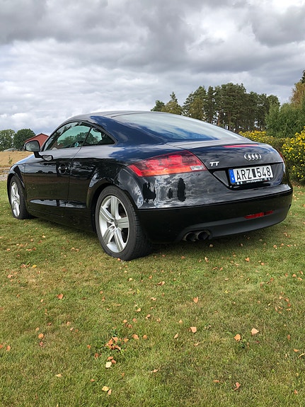 Audi TT 2 of 6