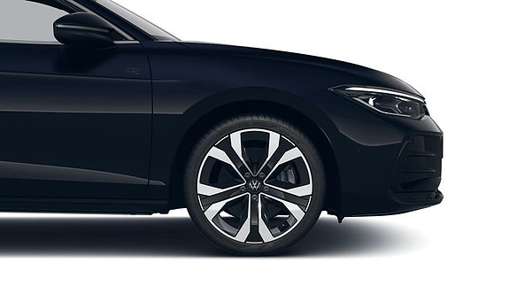 Volkswagen Passat 3 of 5