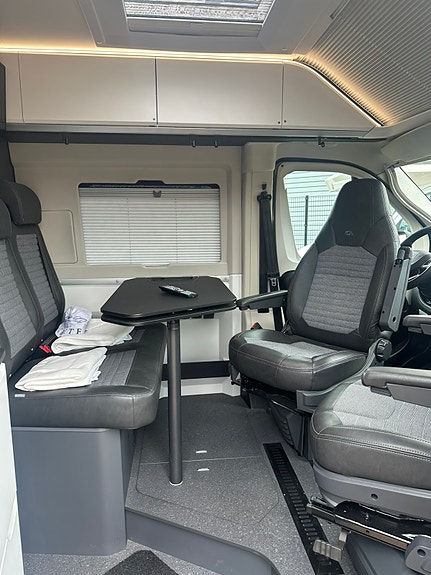 Adria Twin Supreme 640 SLB 12 of 14