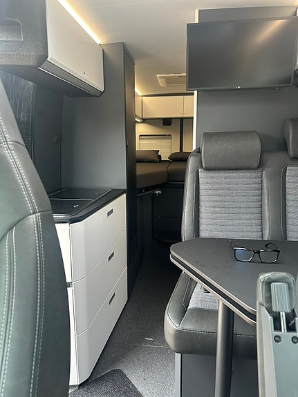 Adria Twin Supreme 640 SLB 9 of 14