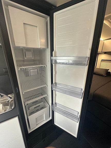 Adria Twin Supreme 640 SLB 11 of 14