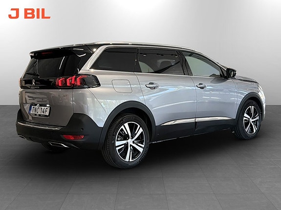 Peugeot 5008 3 of 19