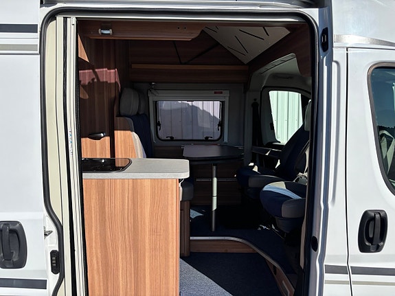 Weinsberg Carabus 601 MQ Campervan Fiat 2.3 MultiJet 4-Bädd Solcell Drag2500kg 10 of 30