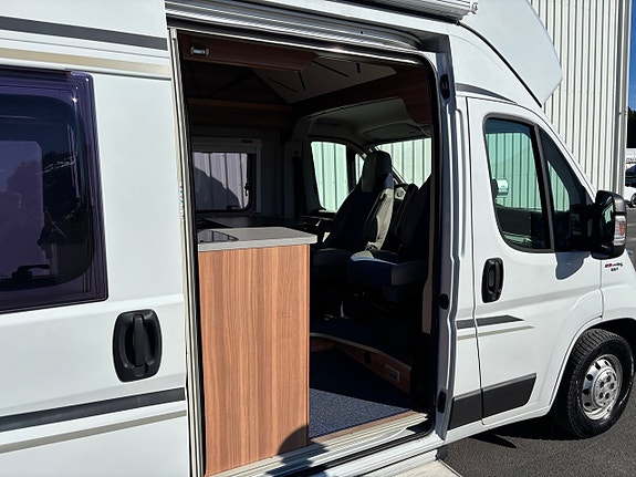 Weinsberg Carabus 601 MQ Campervan Fiat 2.3 MultiJet 4-Bädd Solcell Drag2500kg 9 of 30