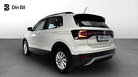 Volkswagen T-Cross 3 of 11