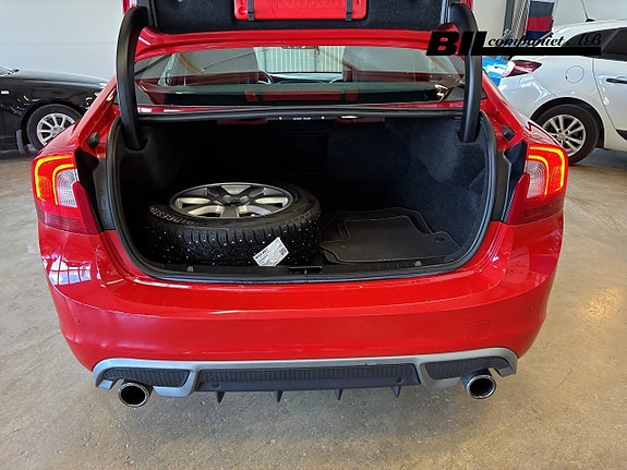 Volvo S60 7 of 15