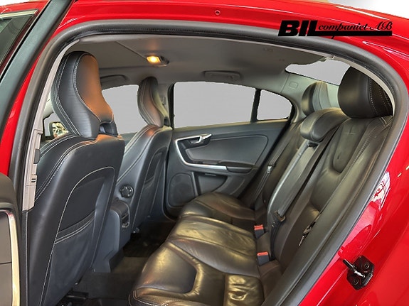 Volvo S60 9 of 15