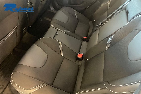 Volvo V40 17 of 20