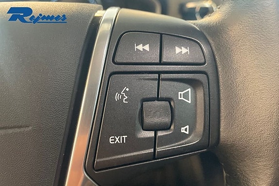 Volvo V40 14 of 20