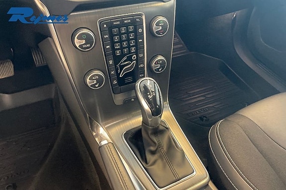 Volvo V40 15 of 20