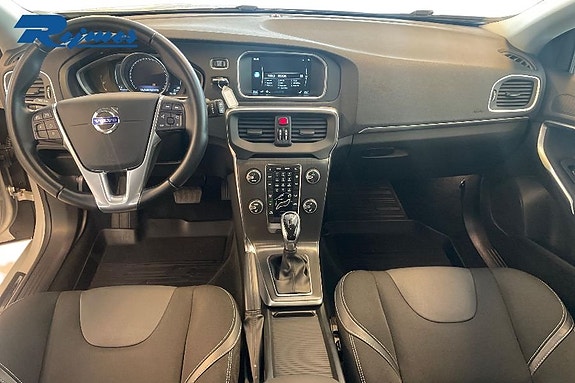 Volvo V40 10 of 20