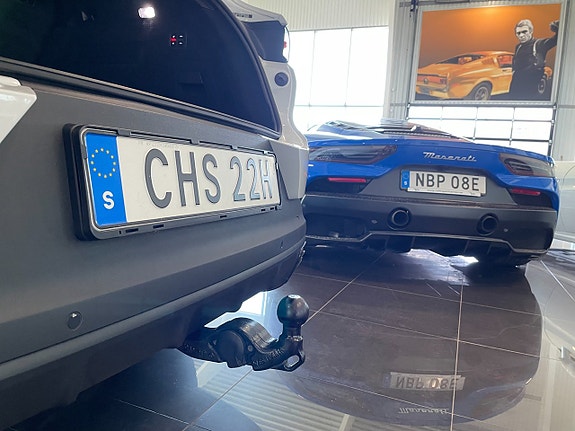 Porsche Cayenne 21 of 21