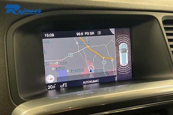 Volvo V60 Cross Country 10 of 16