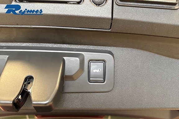 Renault Scenic E-Tech 19 of 23