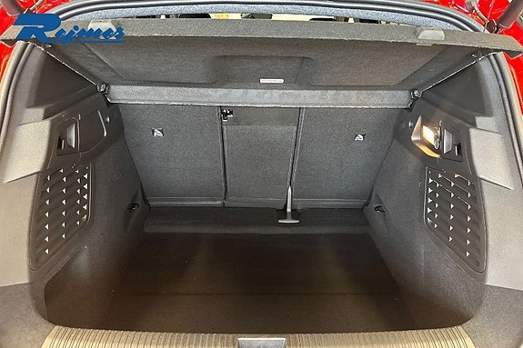 Renault Scenic E-Tech 18 of 23