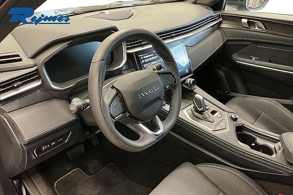 Lynk & Co 01 7 of 18