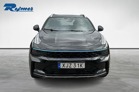 Lynk & Co 01 5 of 18