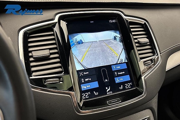 Volvo XC90 25 of 28
