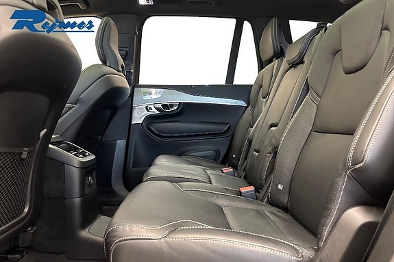 Volvo XC90 9 of 28