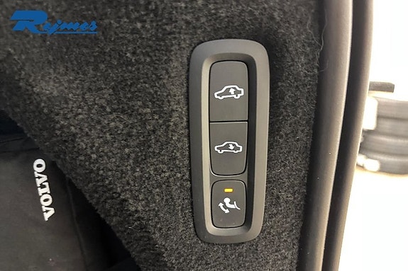 Volvo XC90 21 of 28