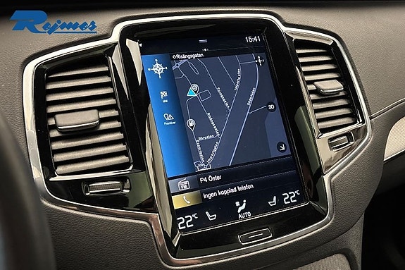 Volvo XC90 24 of 28