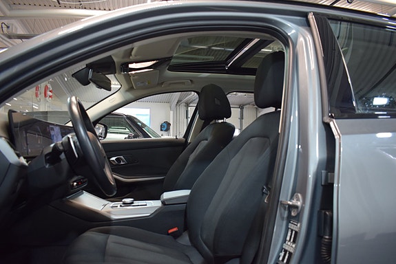 BMW 320d 10 of 24