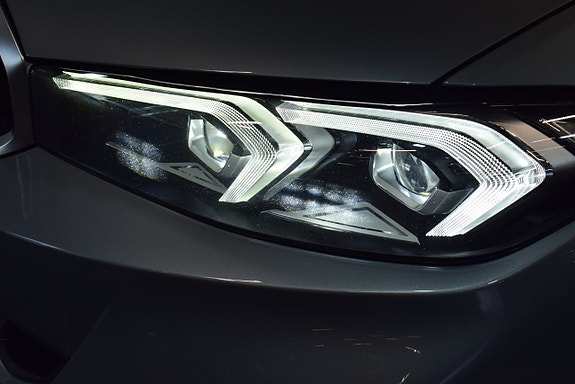 BMW 320d 4 of 24