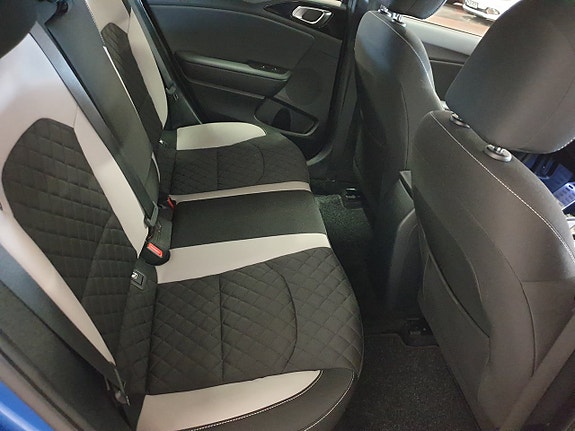 Kia Ceed 7 of 8